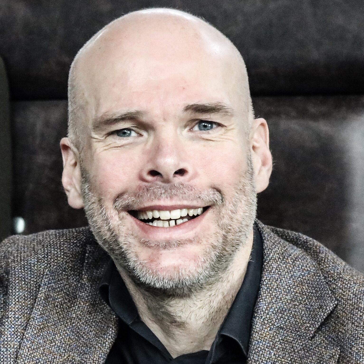 Foto-Hans-Zomer-Spreker-Trainer-Communicatie-beinvloeden-overtuigen-teamontwikkeling-klantgerichtheid